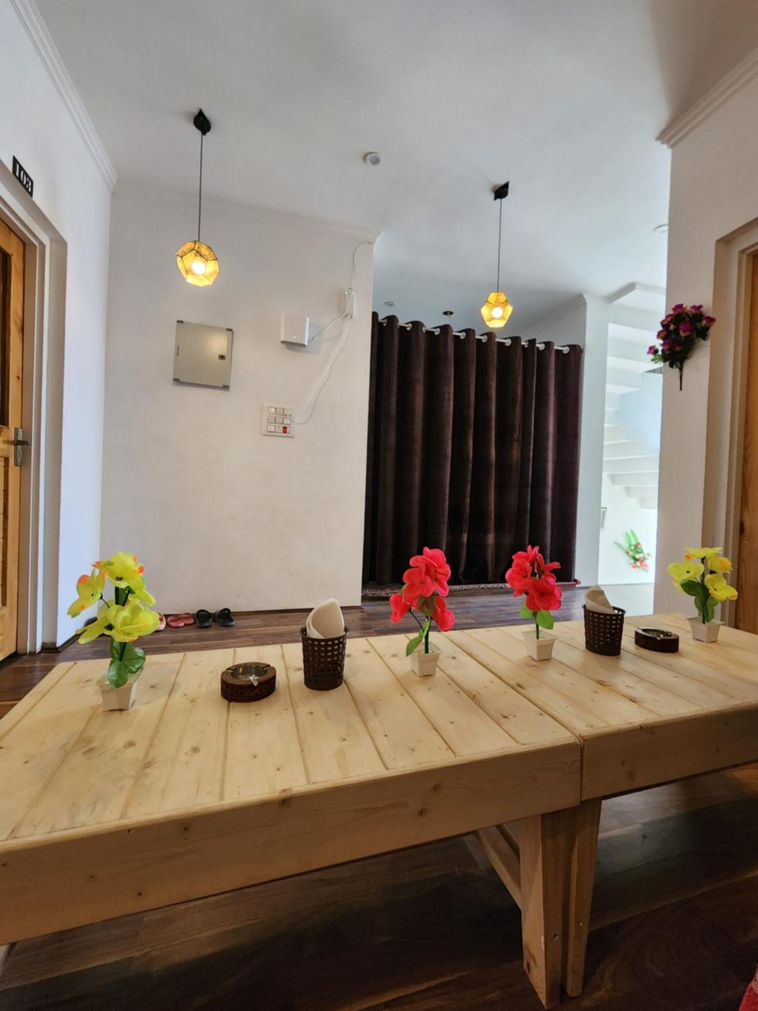 Serenity Inn Home Stay Srīnagar 외부 사진