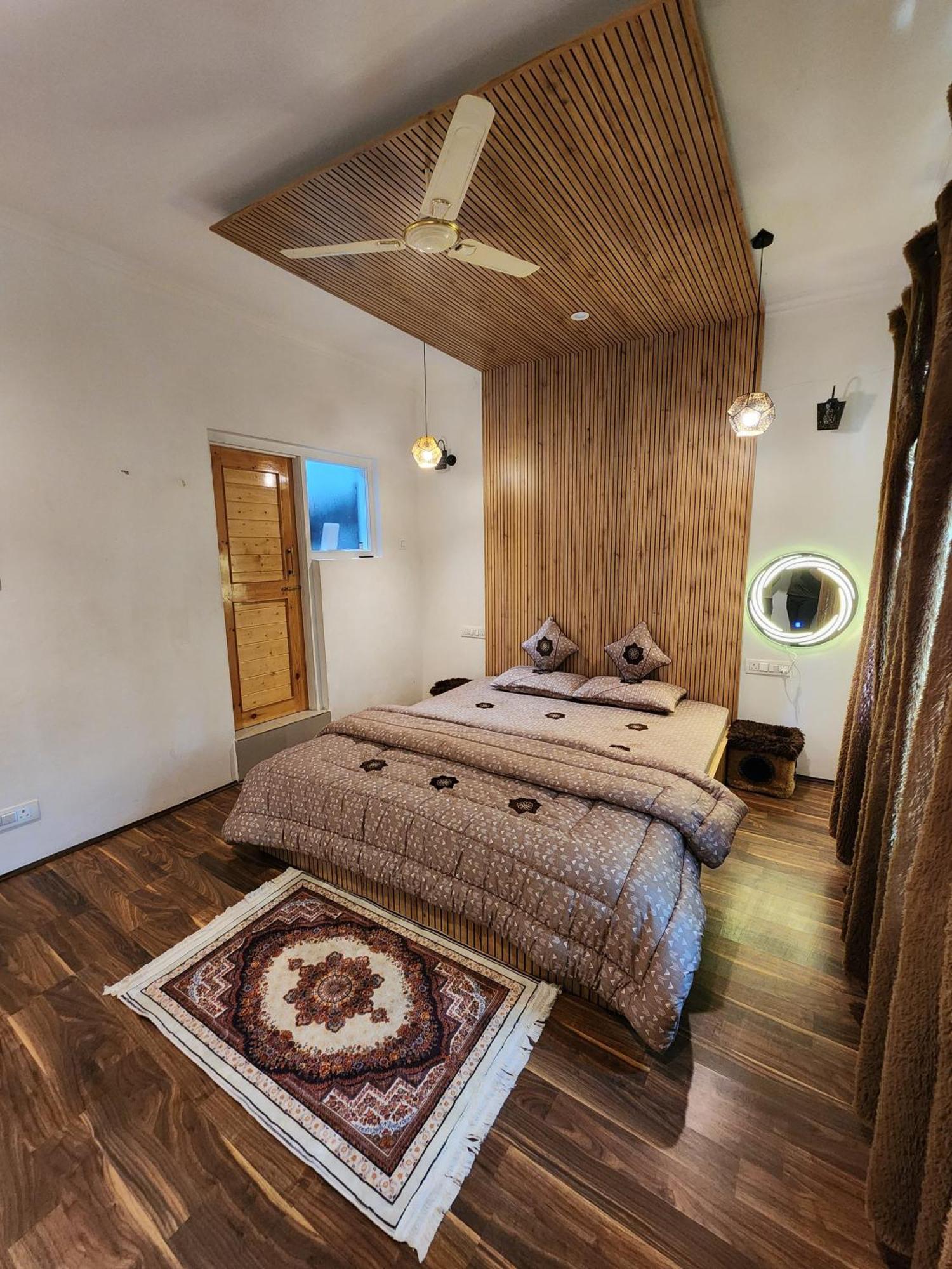 Serenity Inn Home Stay Srīnagar 외부 사진